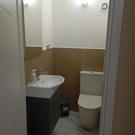 Eden Apartment